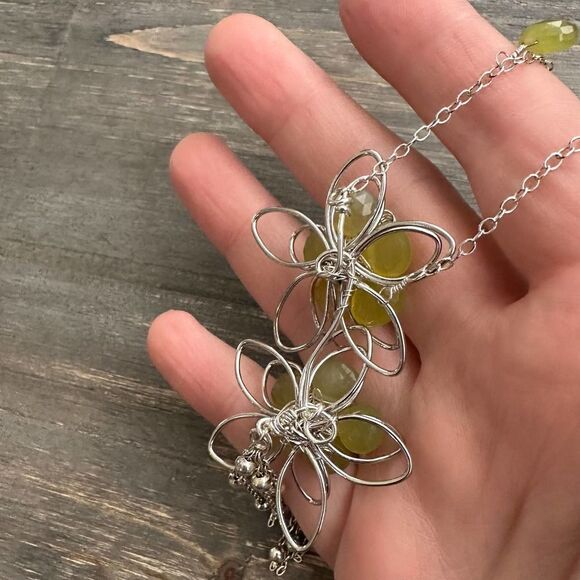 Hand Wrought Sterling Silver Flower Tassel Necklace Green Faceted Beads  Pearls - Picture 6 of 13